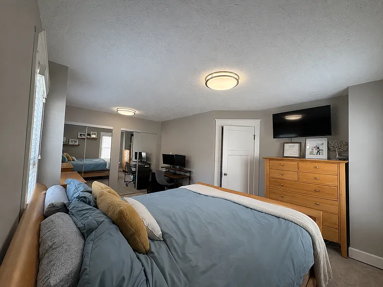 Primary bedroom