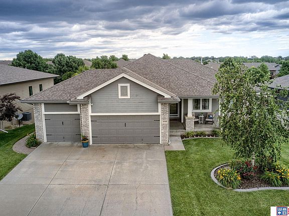 3rd image of 21322 Castlerock Ln