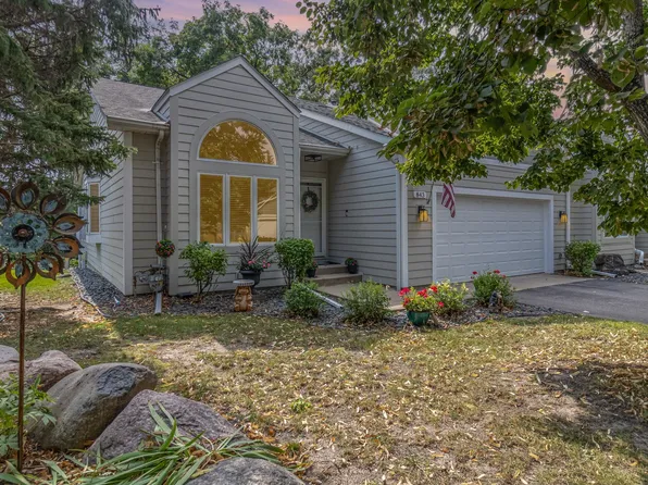 843 Southcross Dr E, Burnsville, MN 55306