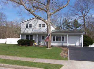 139 Risley Rd, Patchogue, NY 11772