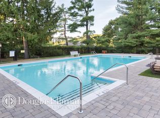 13 Pondview Close, Chappaqua, NY 10514