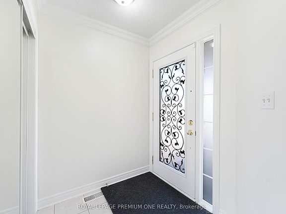 3rd image of 178 Cedargrove Rd