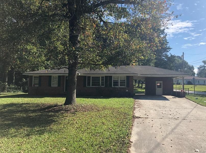 1st image of 2609 Poplar St