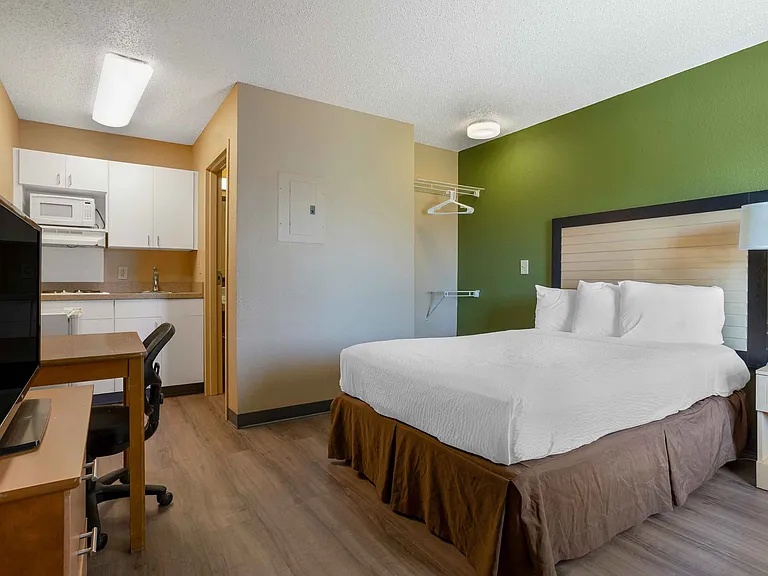 Studio Suite - 1 Full Bed