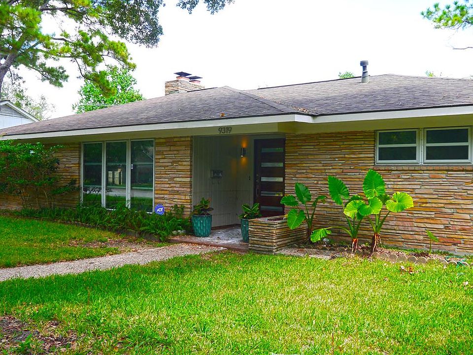1st image of 9319 Braes Bayou Dr