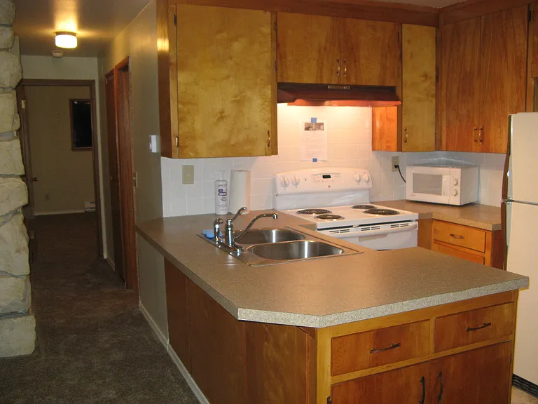 1825 S 310th St #6 — Photo 3