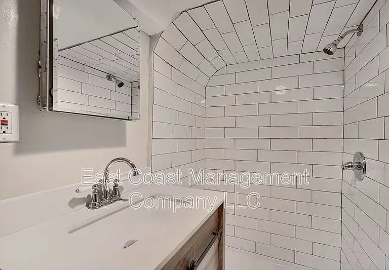 1616 N Fulton Ave — Photo 16