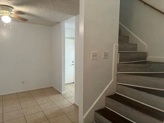 402 Juniper Ct — Photo 5