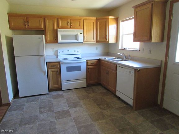 Scenic and Skyview 053