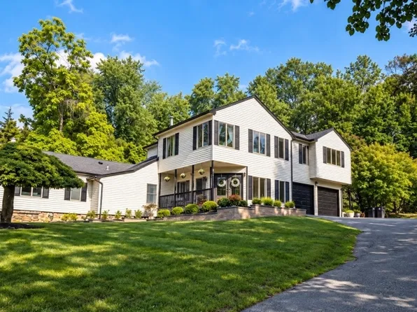 39 Hillcrest Avenue, Montville Twp., NJ 07045