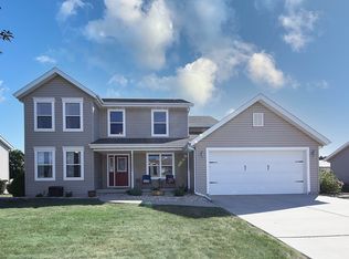 812 Banbury Dr, Ottawa, IL 61350