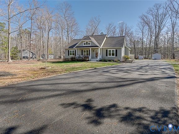 3rd image of 2112 Wood Flower Rd