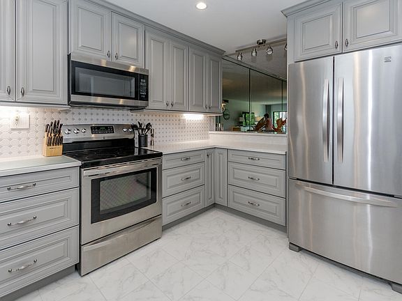4th image of 300 N Highway A1a APT 304H