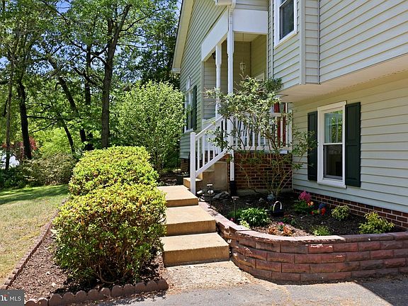 3rd image of 12 Argyle Hills Dr