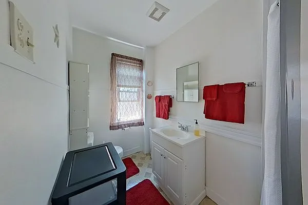 616 Thames St #3 — Photo 13