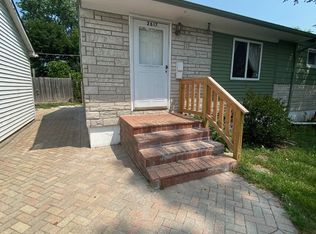 2617 Yeoman St, Waukegan, IL