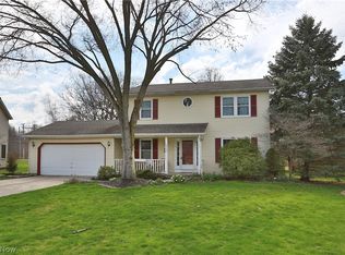 634 Walmar Dr, Bay Village, OH 44140