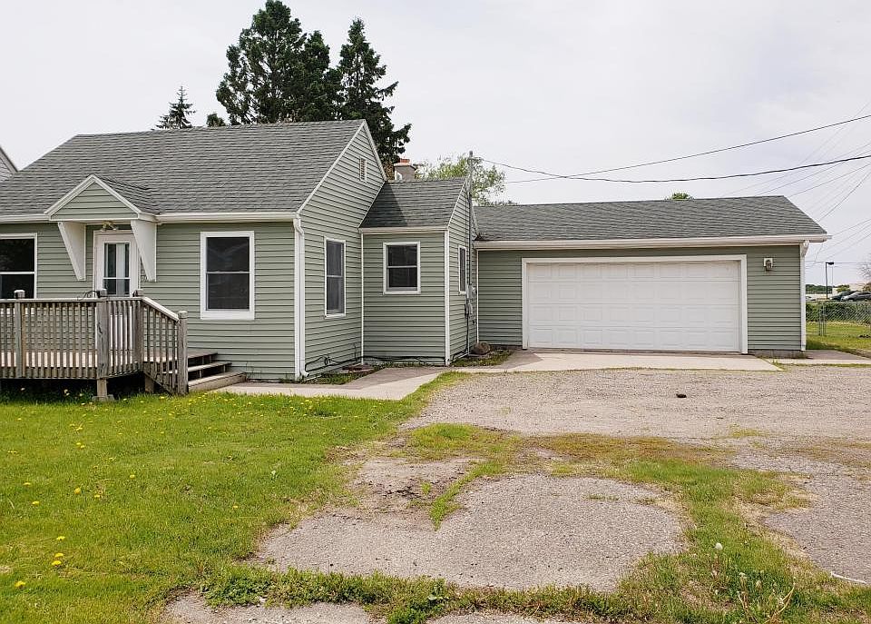 1st image of 2650 Ashmun St