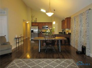 749 Harefoote St, Holland, OH 43528