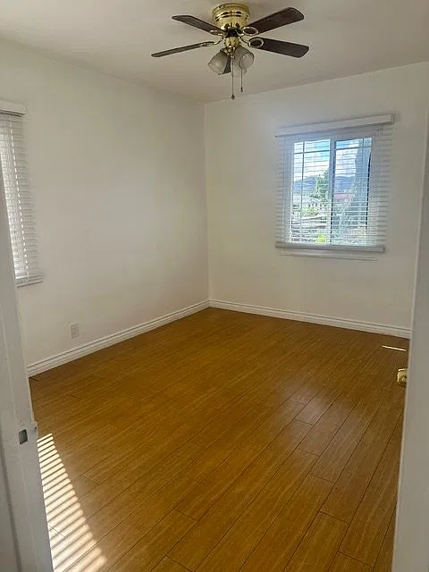 1 Bedroom Apartment walking Distance to Americana — Photo 4