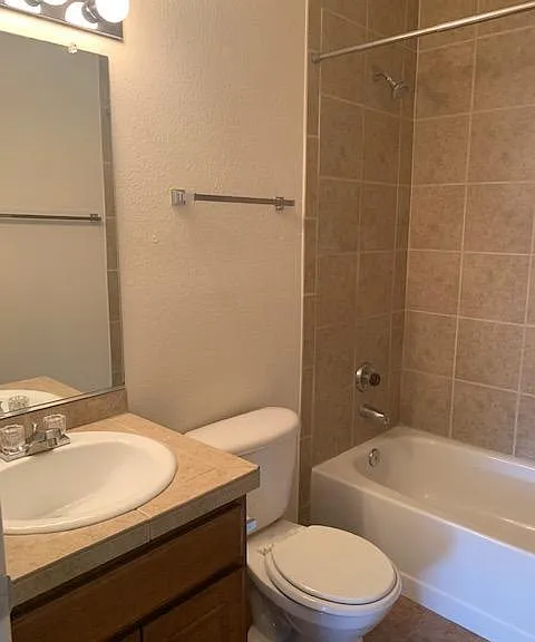 1810 E Blacklidge Dr #726 — Photo 10