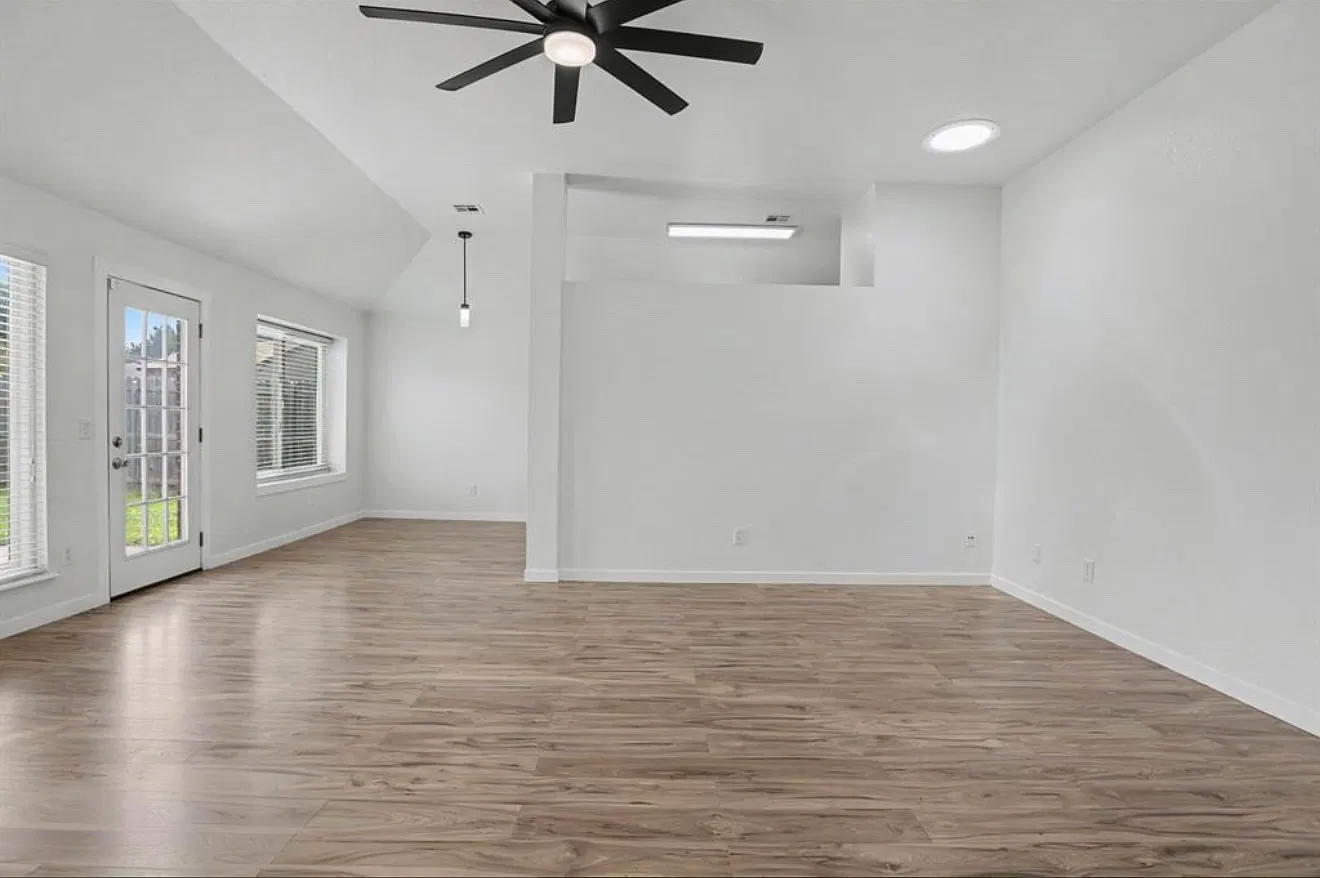 3 bed, 1400 sqft, $1,700 — Photo 4