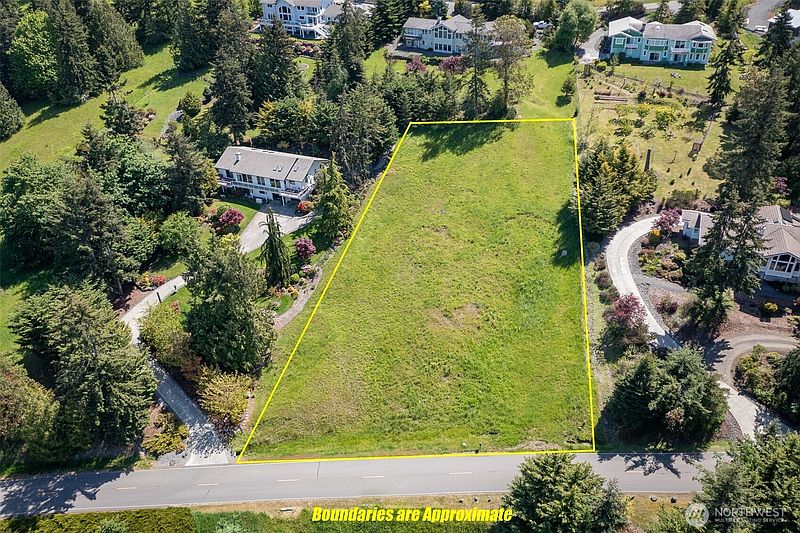 2nd image of 973 Fox Hollow Road