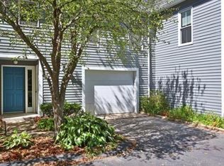 15-29 Prospect St #27, Newton, MA 02465