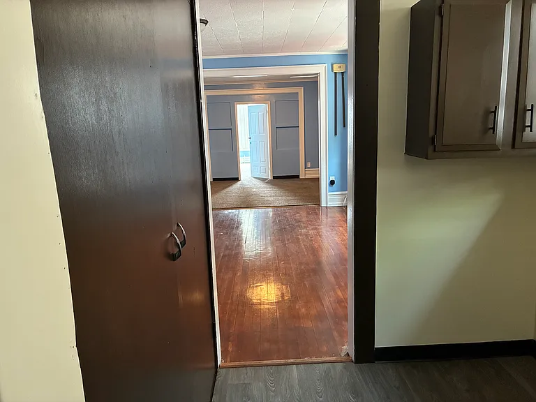 319 Ridge Ave #2 — Photo 15