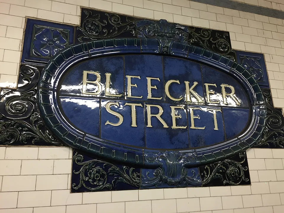 378 Bleecker St #4RW