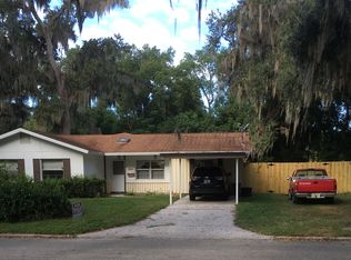 507 Oakwood St, Crescent City, FL 32112