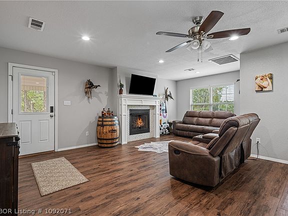 4th image of 6621 N Mountain Grove Rd