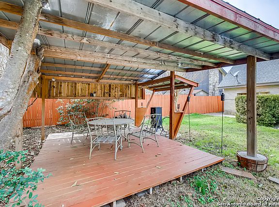 4th image of 16622 Turkey Point St