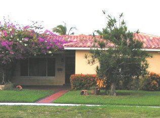 2015 Ixora Rd, North Miami, FL 33181