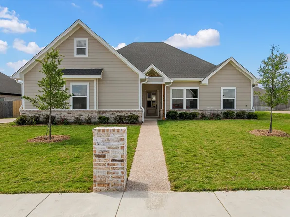 929 Northern Dancer Dr, Hewitt, TX 76643