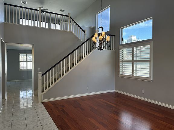 3rd image of 7345 Sunnyslope Dr