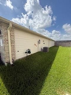 4th image of 7406 Elm Landing Ln