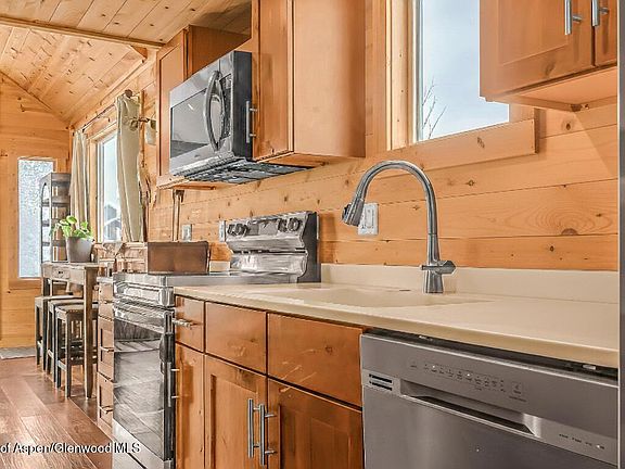 4th image of 329 River Frontage Rd #44