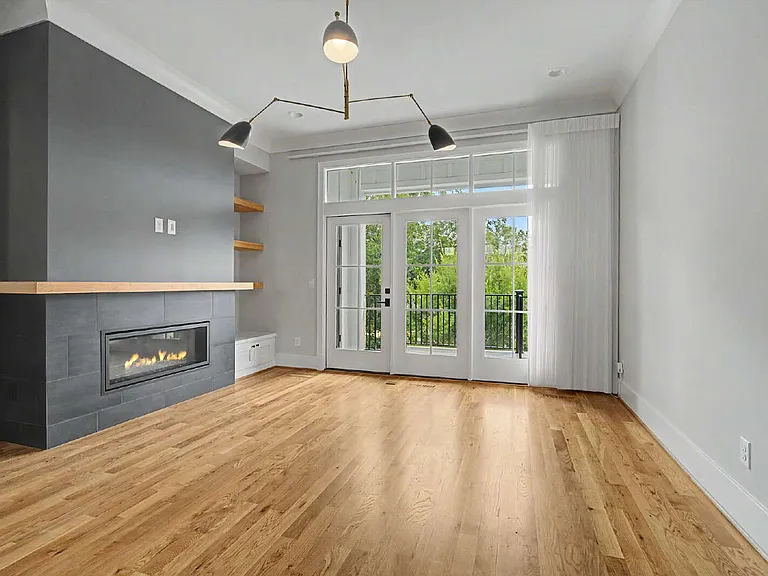 163 Park St — Photo 17