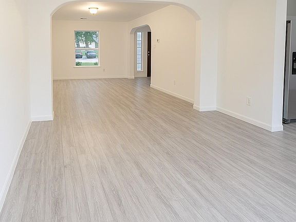 2nd image of 3902 Flatwood Dr