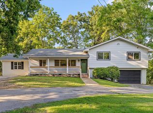 25 Holiday Ln, Chattanooga, TN 37415