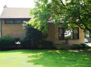 305 N Oak St, Elmhurst, IL 60126