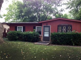 1413 Hollycrest Dr, Champaign, IL 61821