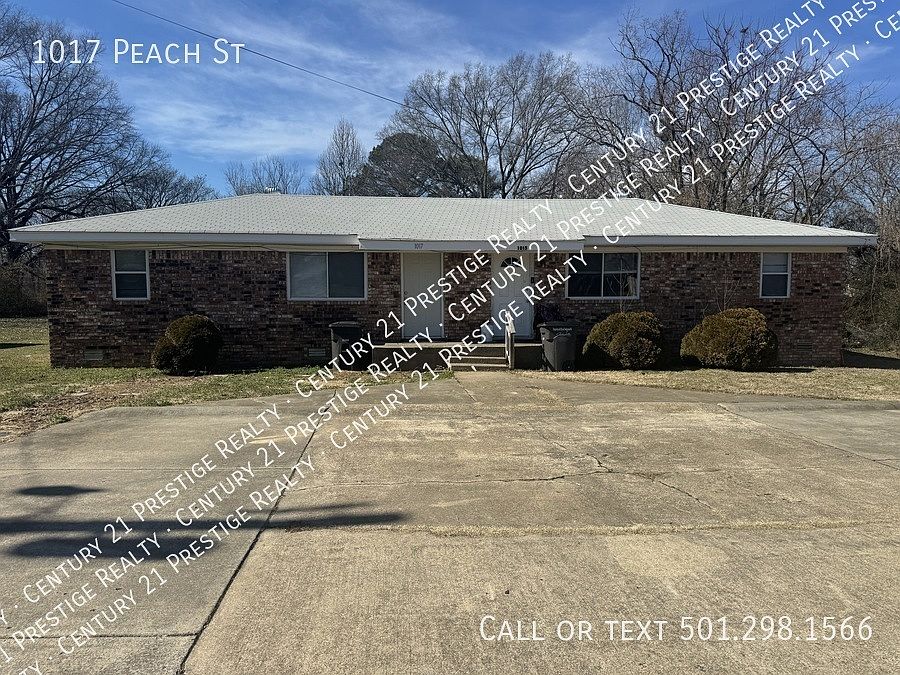 1st image of 1017 Peach St #1017