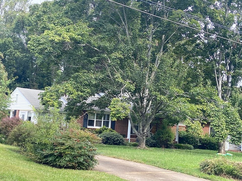 2nd image of 5811 Summit Ave