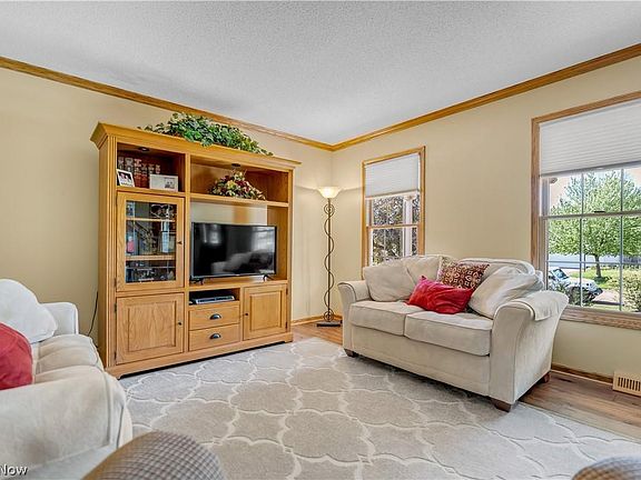 4th image of 2175 Cottington St NW