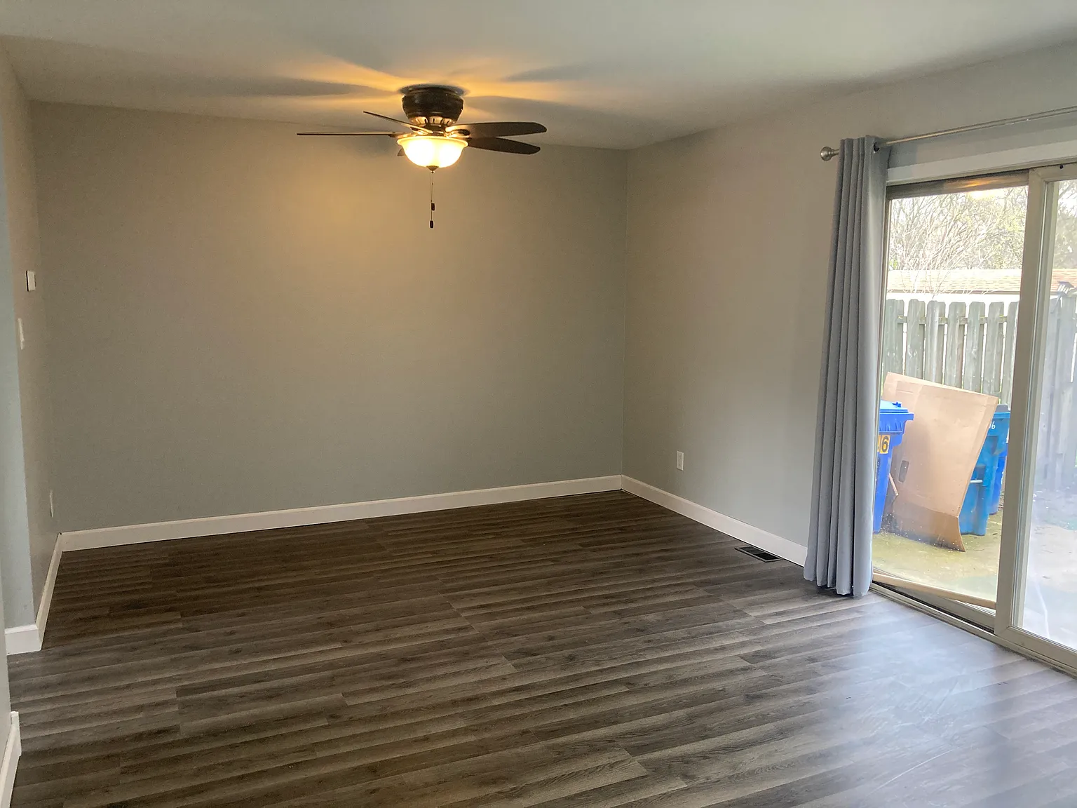 3 bed, 1.5 bath, 1722 sqft, $1,800 — Photo 4