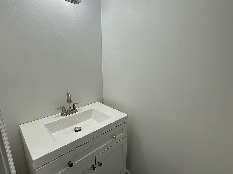 1st image of 2621 Wellington Walk Pl