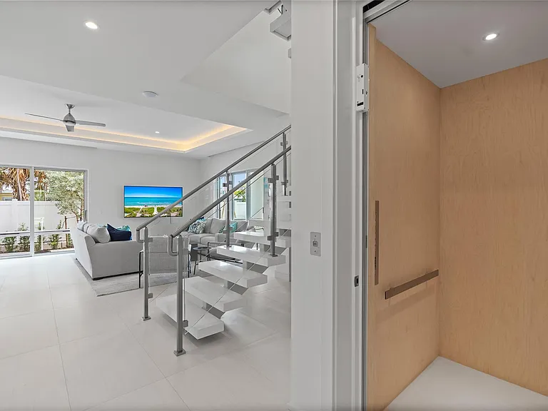 221 Shore Ct #221 — Photo 52