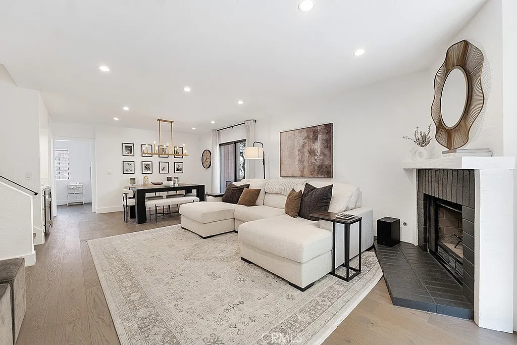 3 bed, 1469 sqft, $5,000 — Photo 2
